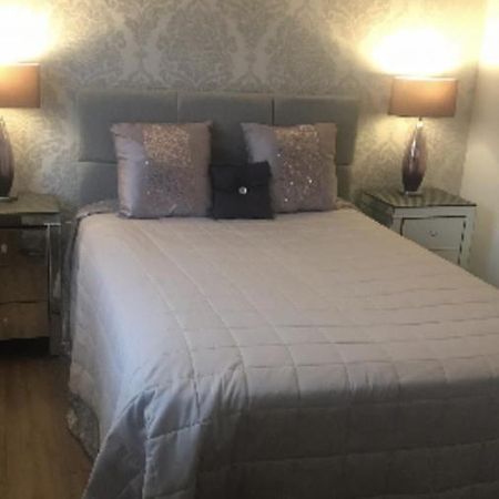 Double Room With En-Suite. Central For North West Rainhill Esterno foto